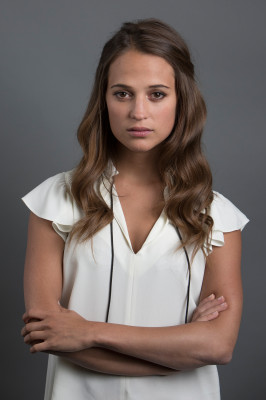 Alicia Vikander pic #819709