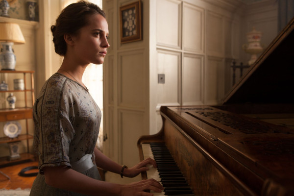Alicia Vikander pic #1199138