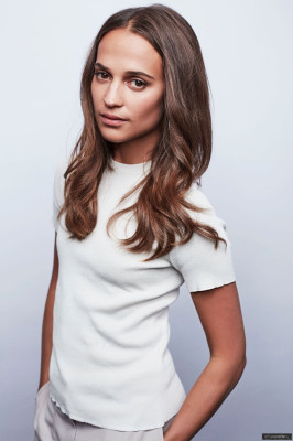 Alicia Vikander pic #1203897