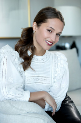 Alicia Vikander pic #1193105