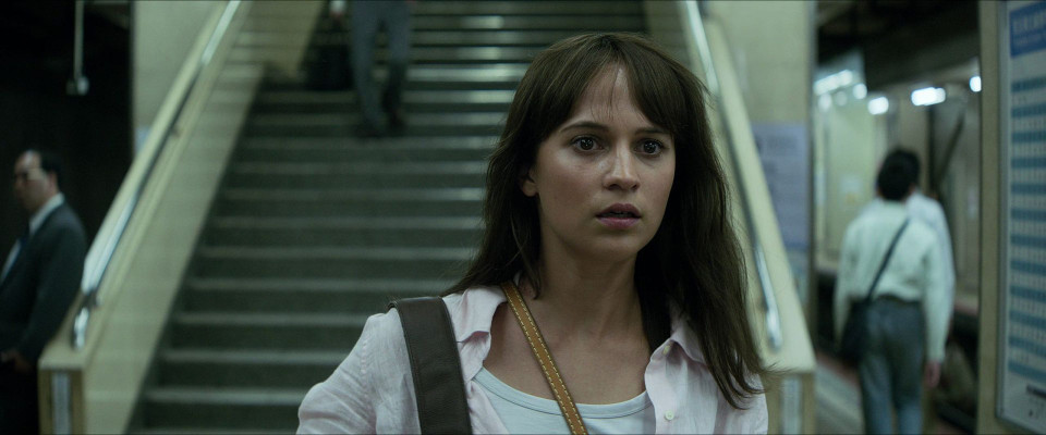 Alicia Vikander pic #1187844