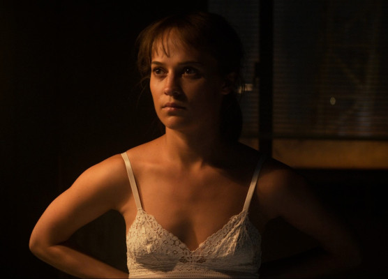 Alicia Vikander pic #1238137