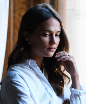 Alicia Vikander pic #1192119