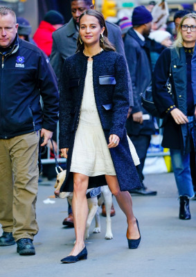 Alicia Vikander pic #1020929