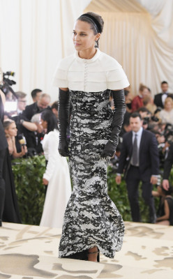 Alicia Vikander pic #1036934