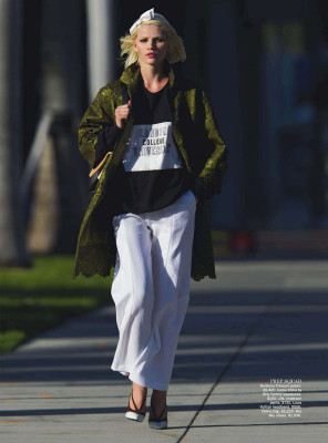 Aline Weber pic #715972