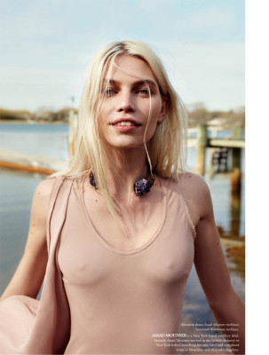 Aline Weber pic #381412