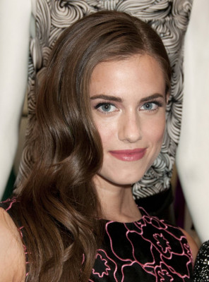Allison Williams pic #591056