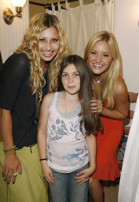 Aly and Aj pic #493365