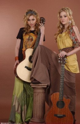 Aly and Aj pic #133554