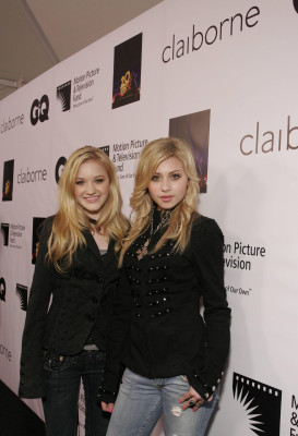 Aly and Aj pic #334496