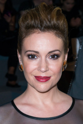 Alyssa Milano pic #633027