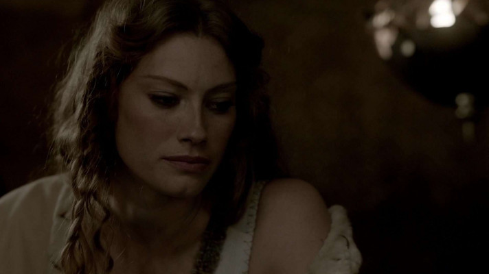 Alyssa Sutherland pic #915694