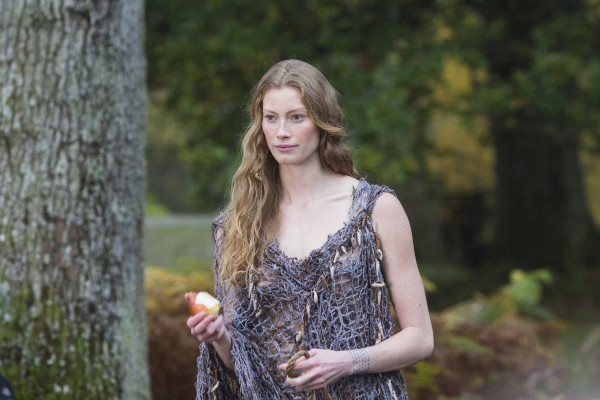 Alyssa Sutherland pic #905337