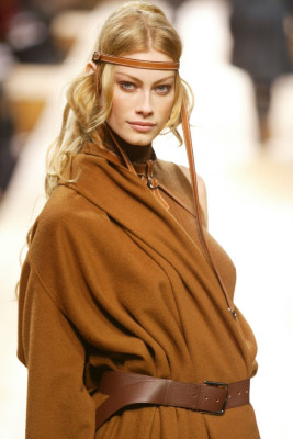 Alyssa Sutherland pic #939085