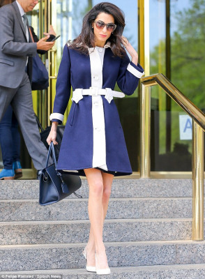 Amal Clooney pic #773373