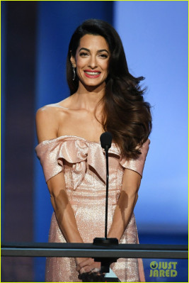 Amal Clooney pic #1141633