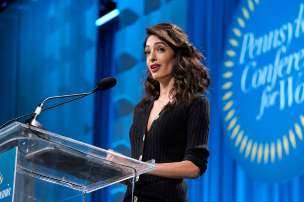 Amal Clooney pic #1141666