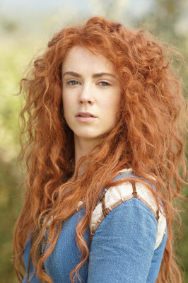 Amy Manson pic #873192
