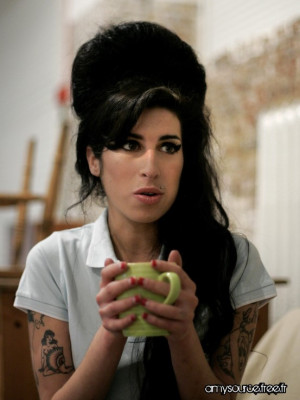 photo 27 in Amy Winehouse gallery [id106276] 2008-08-06 00:00:00