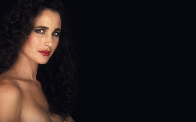 Andie Macdowell pic #375255