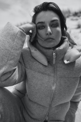 photo 8 in Andreea Diaconu gallery [id1340249] 2024-01-03 00:00:00