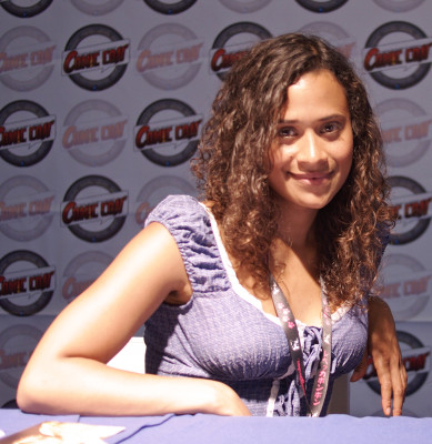 Angel Coulby pic #623305