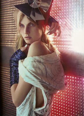 Angela Lindvall pic #195764