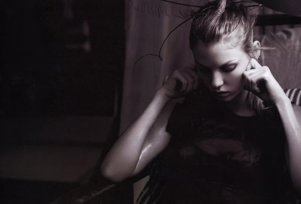 Angela Lindvall pic #8897