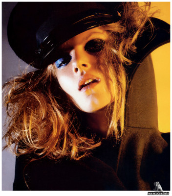 Angela Lindvall pic #8242