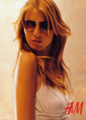 Angela Lindvall pic #195771