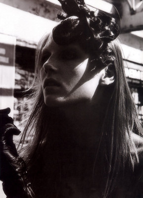 Angela Lindvall pic #5209