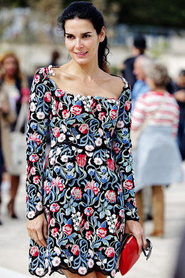 Angie Harmon pic #637826