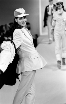 Angie Harmon pic #1369044