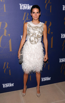 Angie Harmon pic #297937