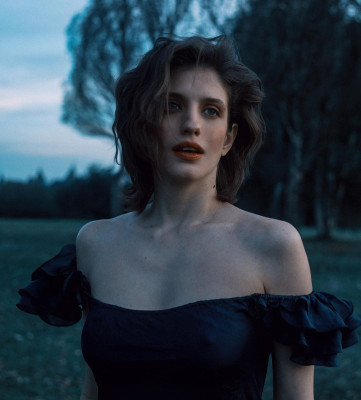 Anna Chipovskaya pic #1232722