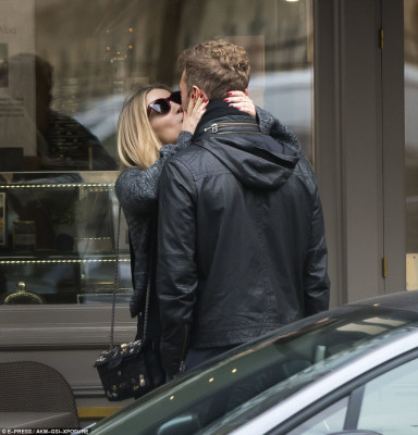 Annabelle Wallis pic #894094