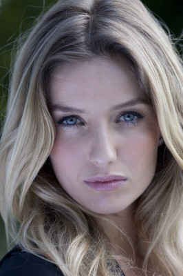 Annabelle Wallis pic #868447