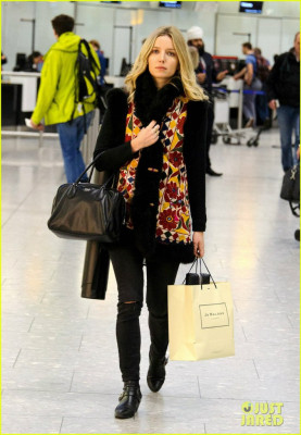 Annabelle Wallis pic #879183