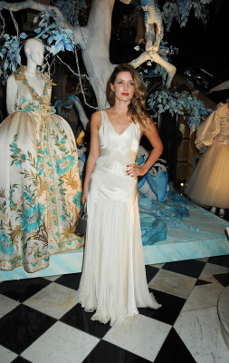 Annabelle Wallis pic #895817