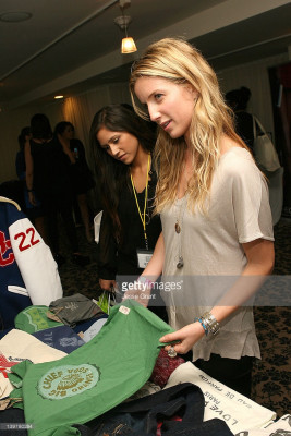 Annabelle Wallis pic #876598