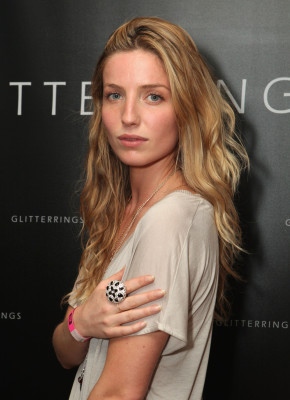 Annabelle Wallis pic #875395