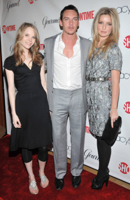 Annabelle Wallis pic #877270