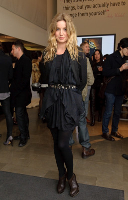 Annabelle Wallis pic #886723