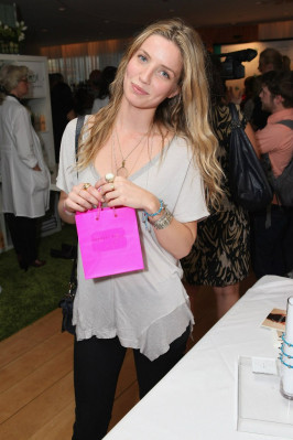 Annabelle Wallis pic #888192