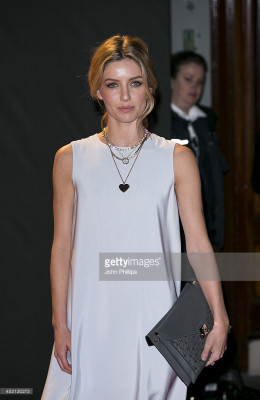Annabelle Wallis pic #880761