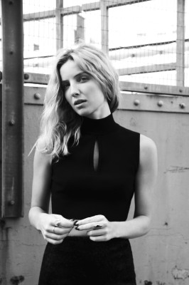 Annabelle Wallis pic #869653