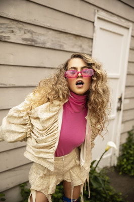 Anne Winters pic #1123840