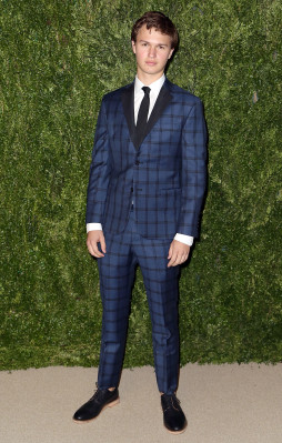 Ansel Elgort pic #715783