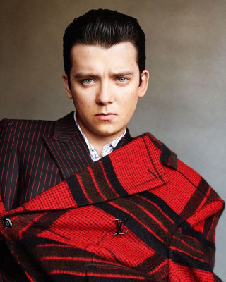 Asa Butterfield pic #1266611
